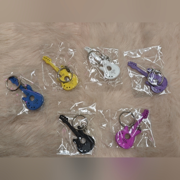 Wooden Guitar Keychain| New!| Available In 6 Colors - Picture 10 of 10